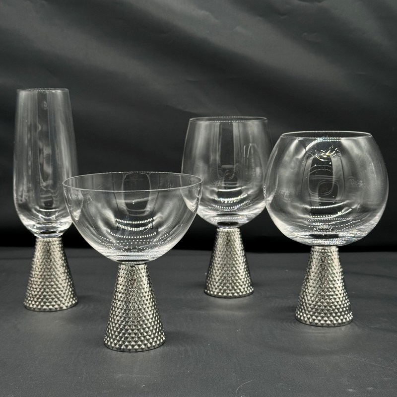 kualitas Electroplate Diamond Base Wine Glass Set pabrik