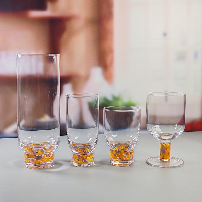 kualitas Handmade Modern Design Colorful Cocktail Drinking Glasses Custom Confetti Beverage Highball Glass pabrik