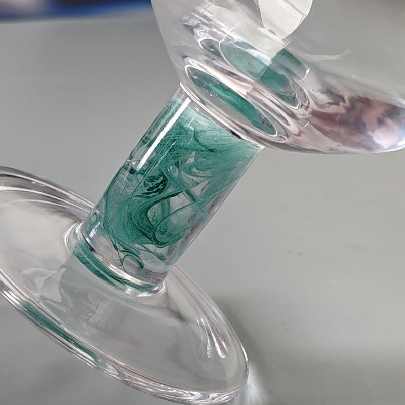 kualitas Mexican Confetti Design Elegant Water Goblets Luxury Hand Blown Confetti Cocktails Glass Cup Romantic Short Stem Wine Glasses pabrik