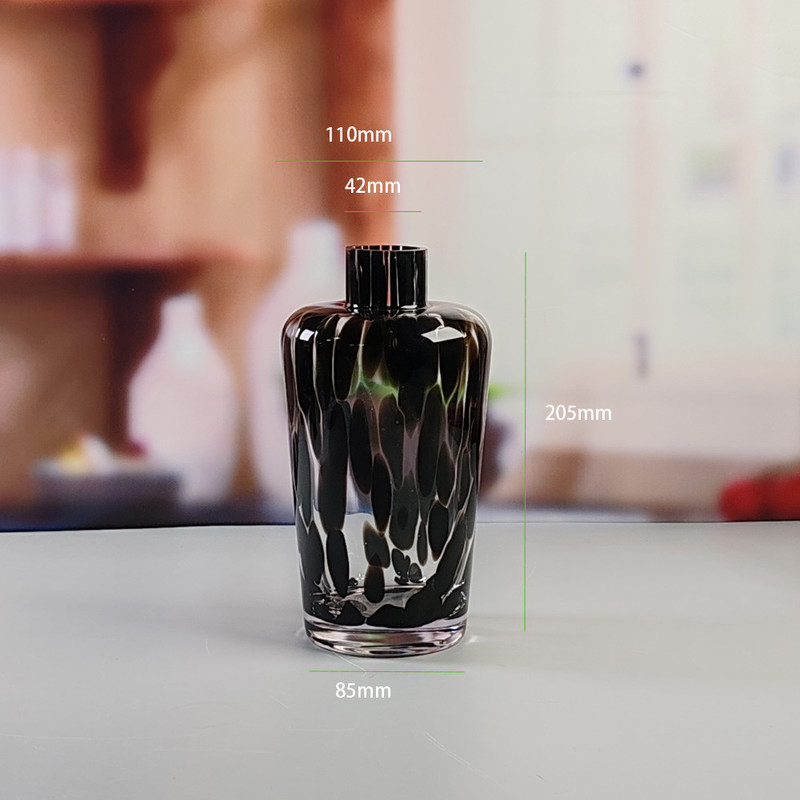 kualitas Handmade Amber Glass Vase Modern Unique Vase for Table Centerpiece Decorative Flower Vases for Home Office Wedding(S size) pabrik