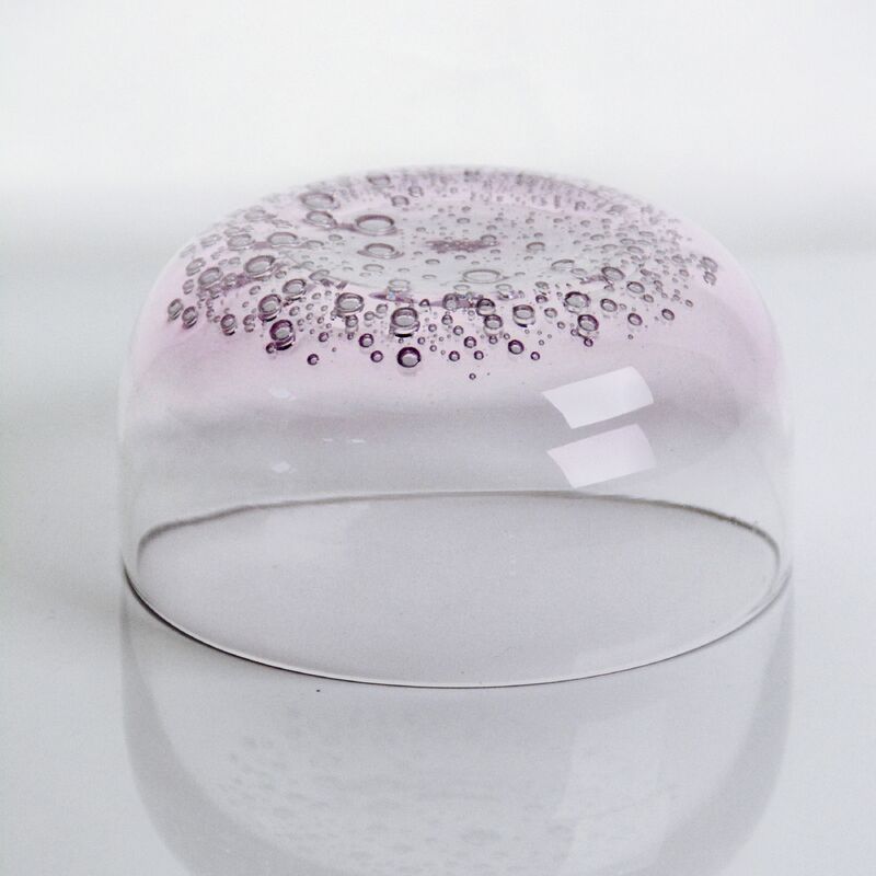 kualitas Crystal Wine Glass handblown with subtle trapped bubbles and a soft lavender to clear gradient combining beauty and durability pabrik