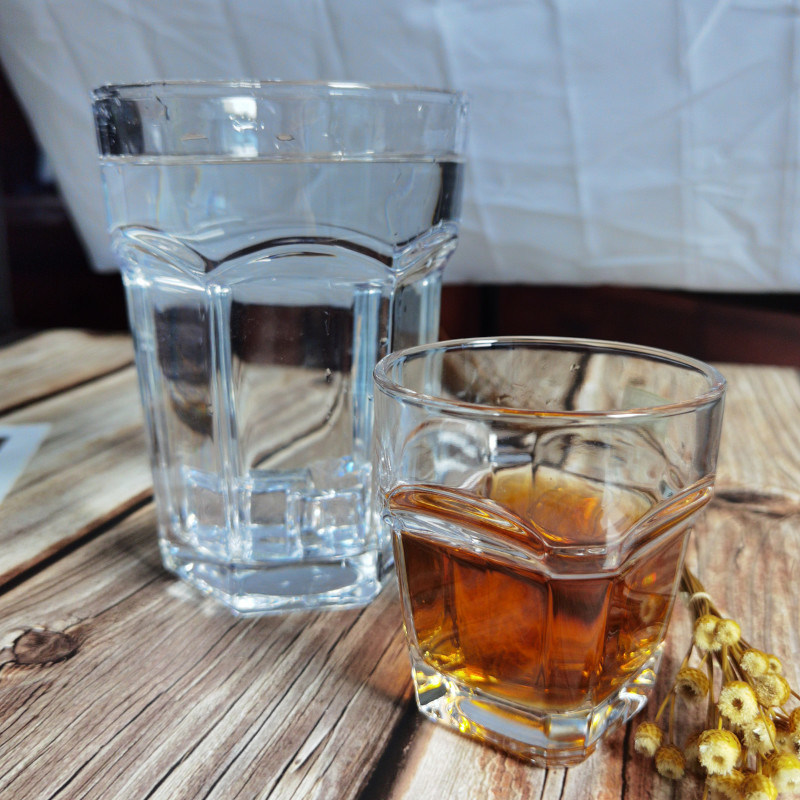 kualitas Transparent Square Bottom 10 Oz Whiskey Glasses For Home pabrik