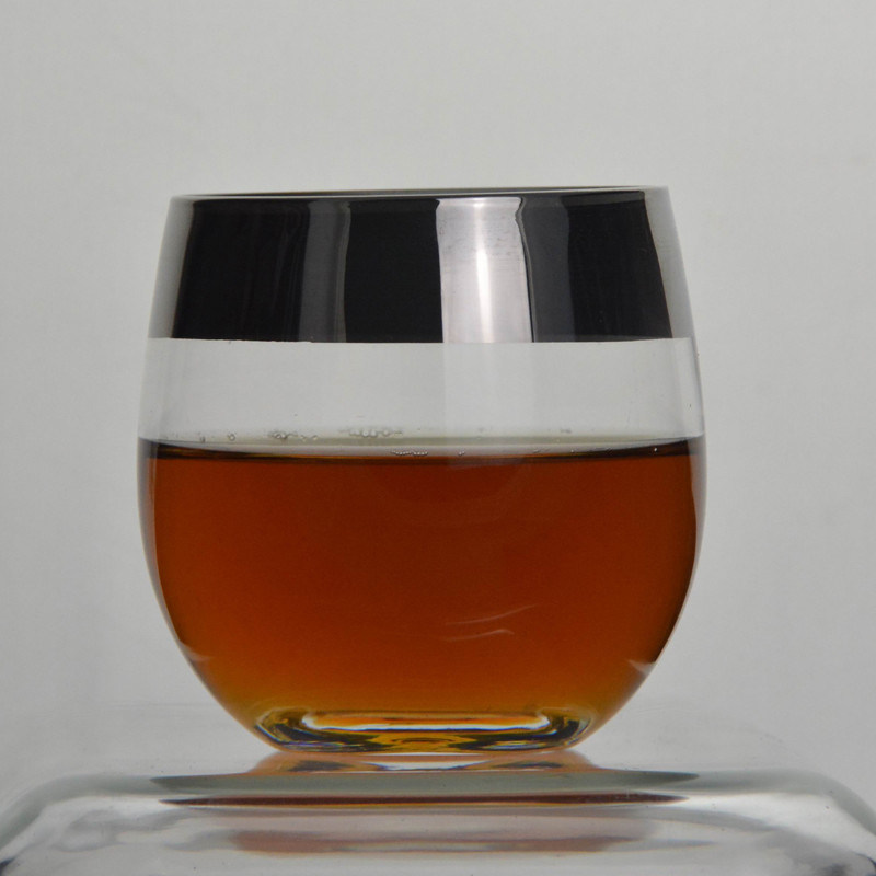 kualitas Round Handmade Whiskey Glass pabrik