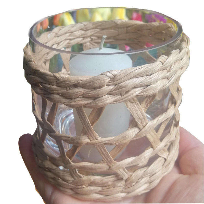 kualitas Round Creative Glass Candle Holders With Wicker Sleeve pabrik