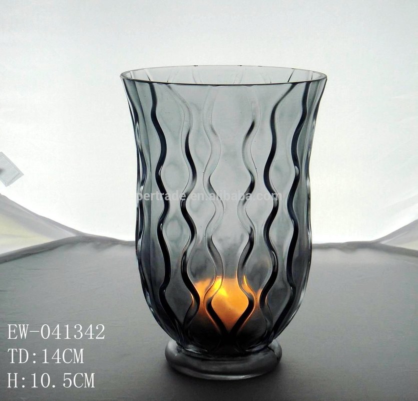 kualitas 8" Grey Embossed Fence Pattern Glass Candle Holders pabrik