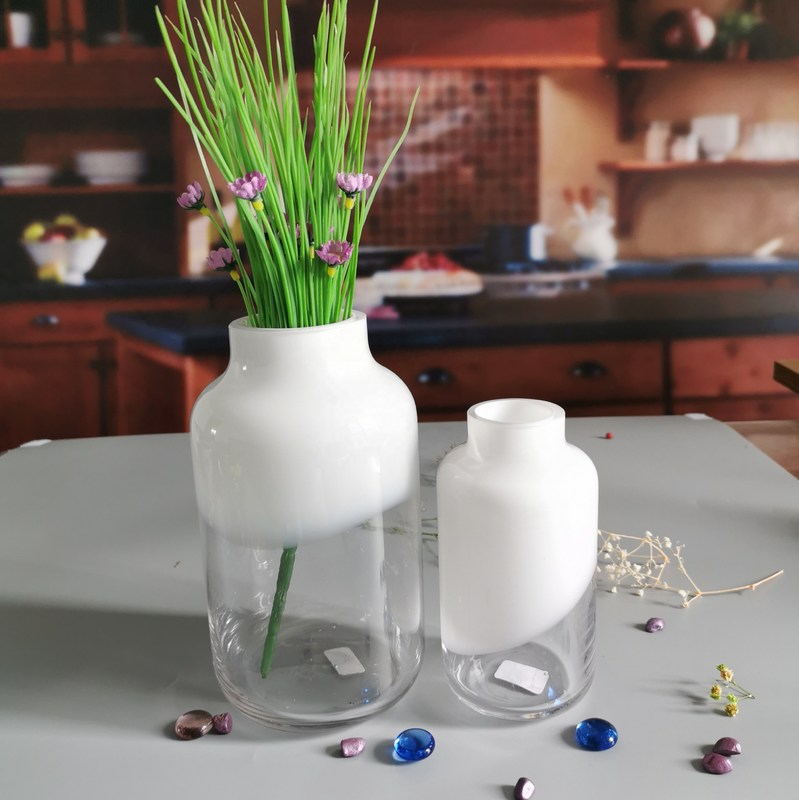 kualitas Hand Made Solid White Top Half Ceramic Glass Jar Vase pabrik