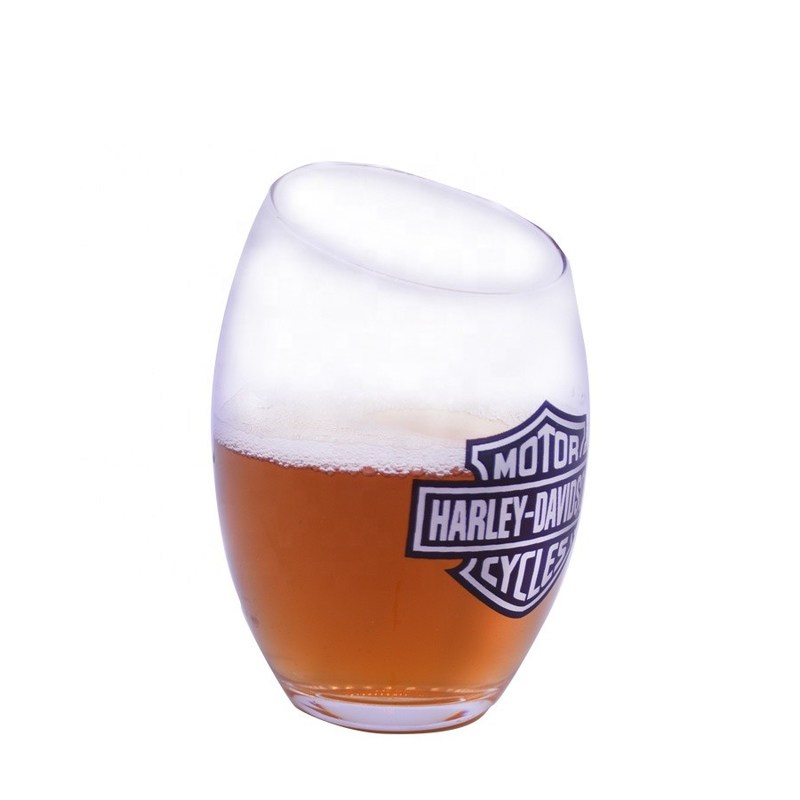 kualitas Angled Top 10oz Handmade Whiskey Glass With Color Logo Print pabrik