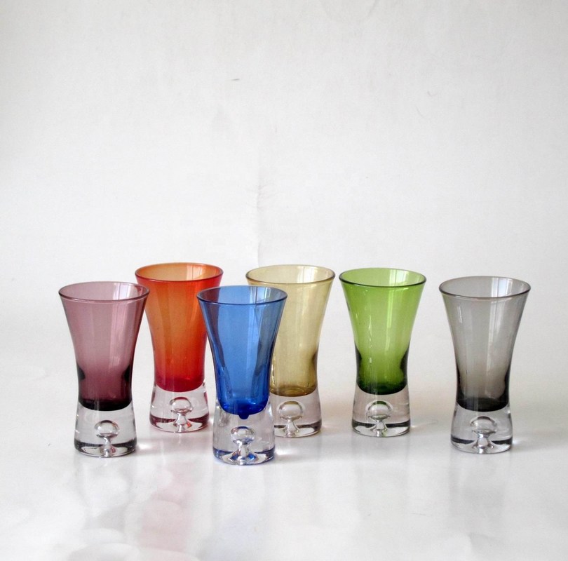 kualitas 2oz Six Color CIQ Unique Shot Glasses For Liqour Promotion pabrik