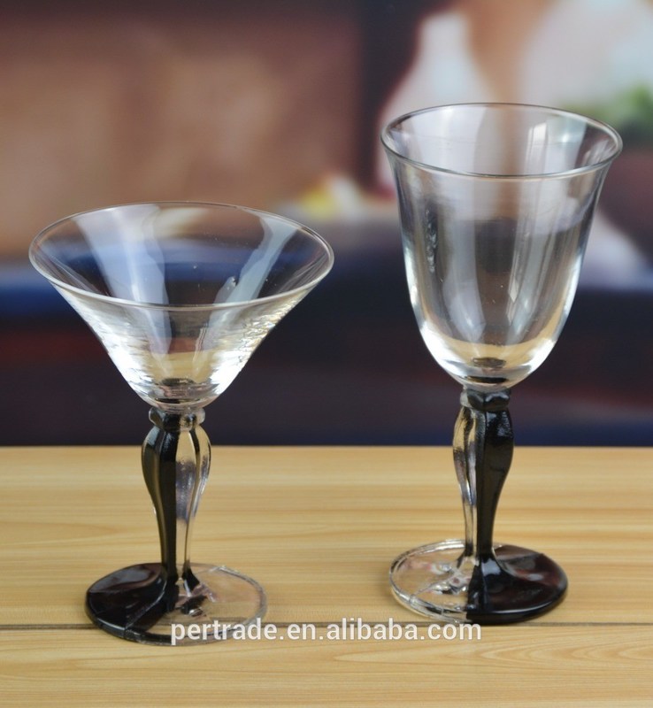 kualitas Whole Set Heavy Stout Stemed Crystal Cocktail Glasses , Vintage Martini Glasses pabrik