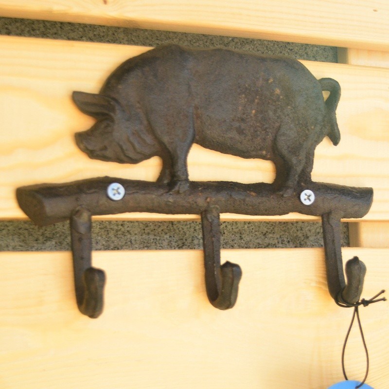 kualitas Pig Shape Vintage Decorative Iron Wall Hooks For Home pabrik