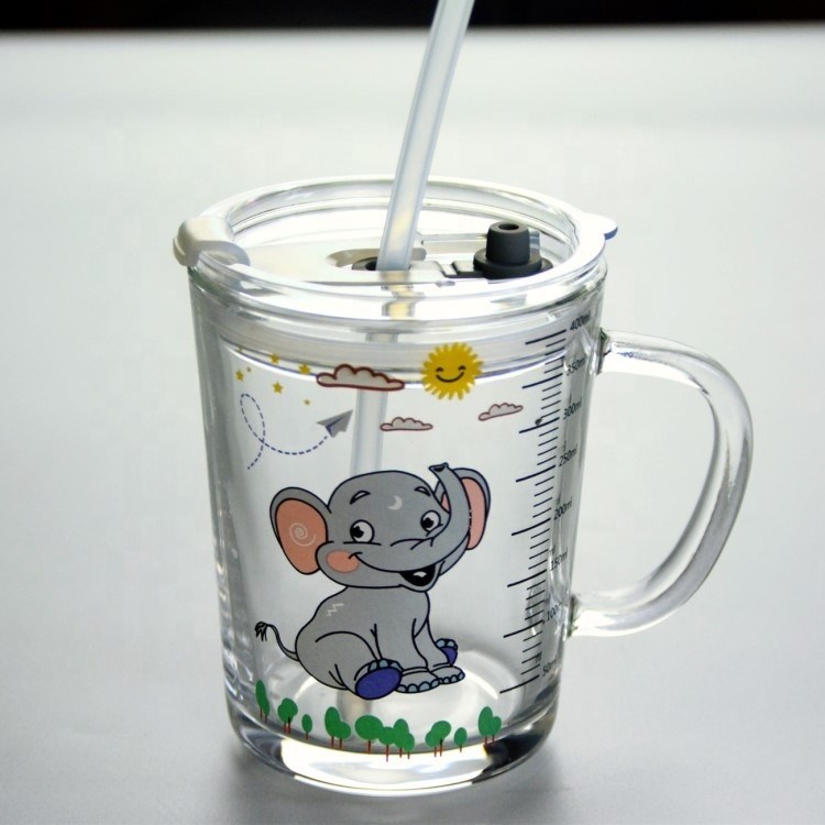 kualitas Cartoon Crystal Drinking Glass With Lid And Silicate Straw pabrik