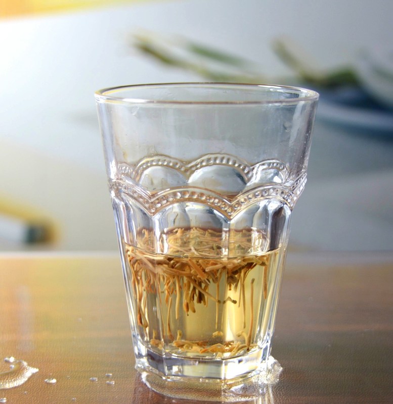 kualitas Stemless Embossed Multiple Tangent 10 Oz Glass Tumbler pabrik