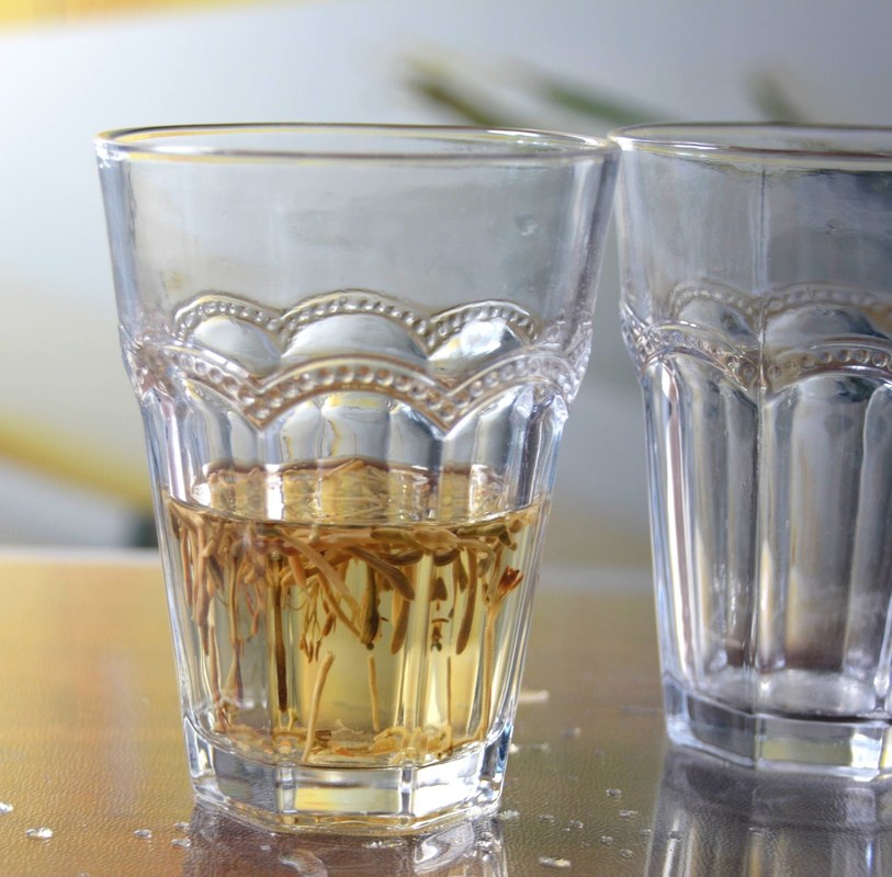 kualitas Stemless Embossed Multiple Tangent 10 Oz Glass Tumbler pabrik