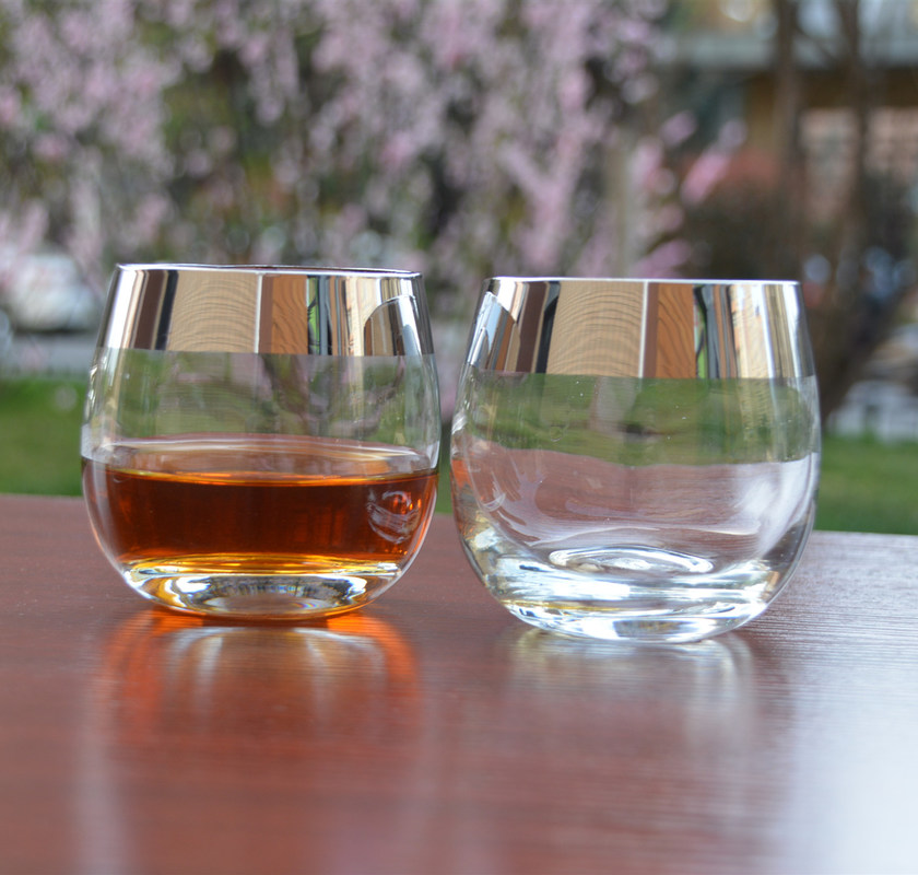 kualitas Silver Rim Ion Plated Platinum Tumbler Drinking Glasses pabrik