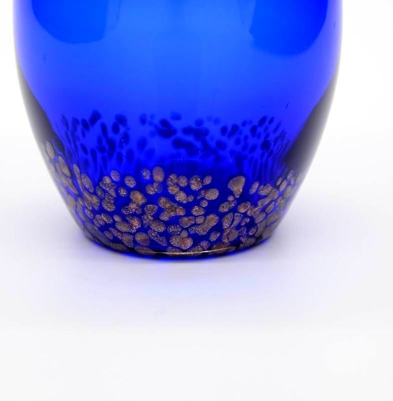 kualitas Solid Cobalt Blue Whisky Tumbler Glass With Golden Stone pabrik