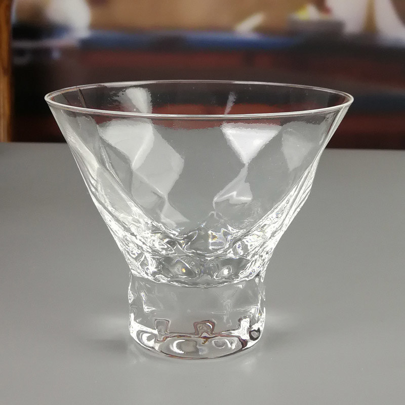 kualitas Lead Free Crystal Cocktail Glasses With Optical Diamonds Design pabrik