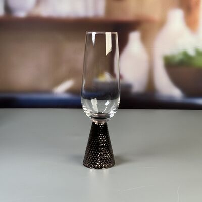 kualitas Electroplate Diamond Base Wine Glass Set pabrik