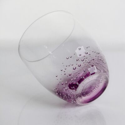kualitas Crystal Wine Glass handblown with subtle trapped bubbles and a soft lavender to clear gradient combining beauty and durability pabrik