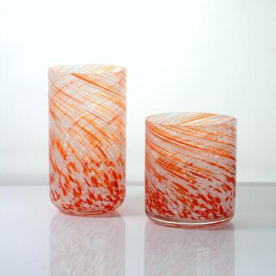 kualitas Orange Swirl Confetti Glass Cup yang Ditiup Tangan - Cangkir Minum Kerajinan untuk Wiski dan Koktail pabrik