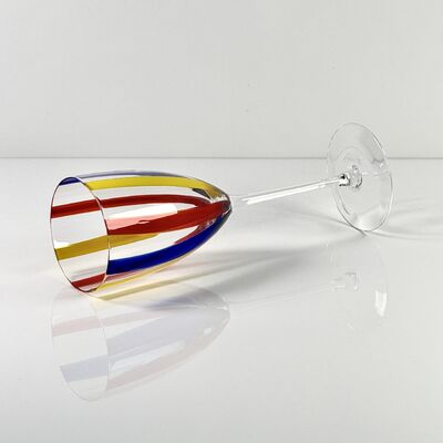 Kualitas Hand Blown Art Glass Goblet & Coupe Glass Set, Vibrant Red Yellow Blue Vertical Cane Stripes Murano Style Stemmed Wine & Martini Glasses for Bar, Party & Gift pabrik