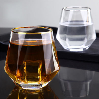 kualitas Diamond Geometric Gold Rim Crystal Glass Tumblers , Glass Drinking Cup pabrik