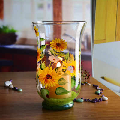 kualitas Hand Painted Sunflower Pattern Glass Candle Holders For Home pabrik