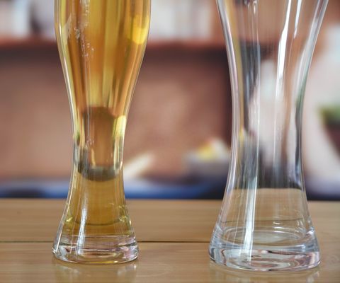 kualitas Transparent Pilsner Craft Beer Pint Glasses For Party pabrik