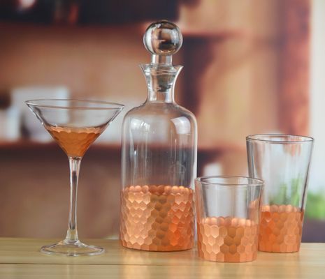 kualitas 450ml Gold Cutted Honeycomb Stemless Crystal Wine Glass pabrik