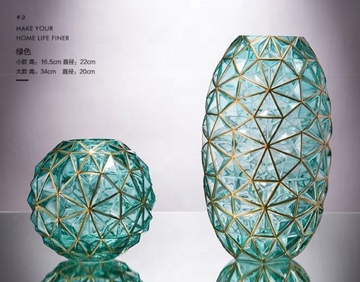 kualitas Creative Handpainted Decorative Glass Vase For Wedding pabrik