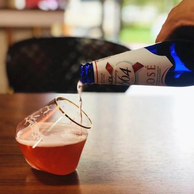 kualitas New Style Unique Shaped Crystal Whiskey Glasses , Tumbler Drinking Glass For Home pabrik