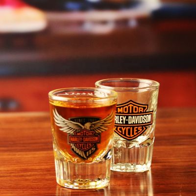 kualitas 2oz Unique Shot Glasses pabrik