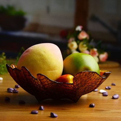 kualitas Maple Leaf Unique Decorative Charger Plates For Snack pabrik