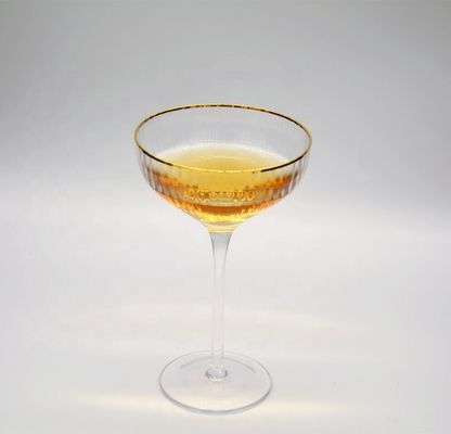 kualitas Customize Gold Rim Optical Stripes Crystal Cocktail Glasses pabrik