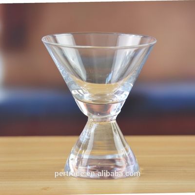kualitas 80ml Heavy Duty Cone Stem Vintage Crystal Martini Glasses pabrik
