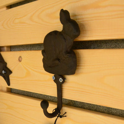 kualitas Antique Cute Rabbit Cast Iron Hat Hooks Cast Iron Crafts pabrik