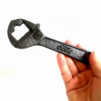 kualitas Spanner Shape Cast Iron Bottle Opener pabrik