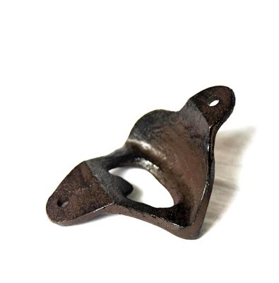 kualitas Wall Mount Iron Bottle Opener Cast Iron Crafts For Bar Club pabrik