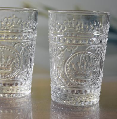 kualitas 8Oz Crown Design Embossed Tumbler Drinking Glasses pabrik