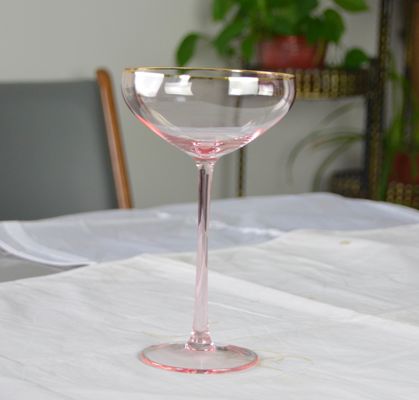 kualitas Pink Crystal Cocktail Glasses pabrik