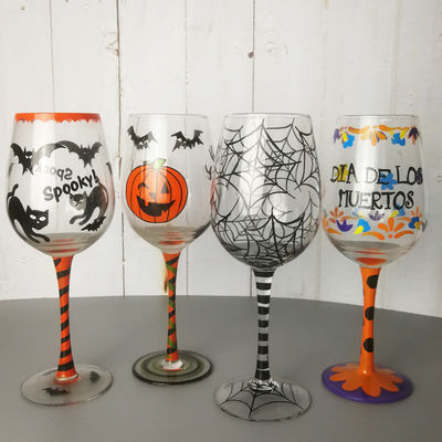 kualitas FDA Holiday Gift Hand Painted Festival Wine Glass pabrik